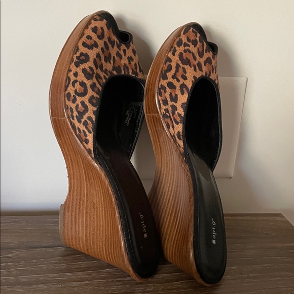 Apt. 9 Shoes - Apt 9 Slip On Sandals Size 9 Animal Print Black Brown Peep Toe Coquettecore Sexy